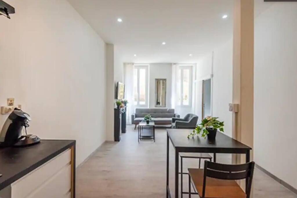 T2 Appartement Lumineux A La Joliette マルセイユ エクステリア 写真