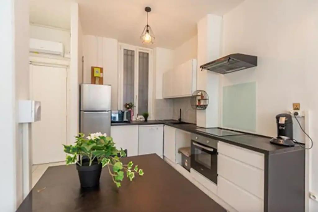 T2 Appartement Lumineux A La Joliette マルセイユ エクステリア 写真