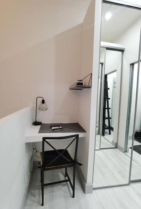 T2 Appartement Lumineux A La Joliette マルセイユ エクステリア 写真